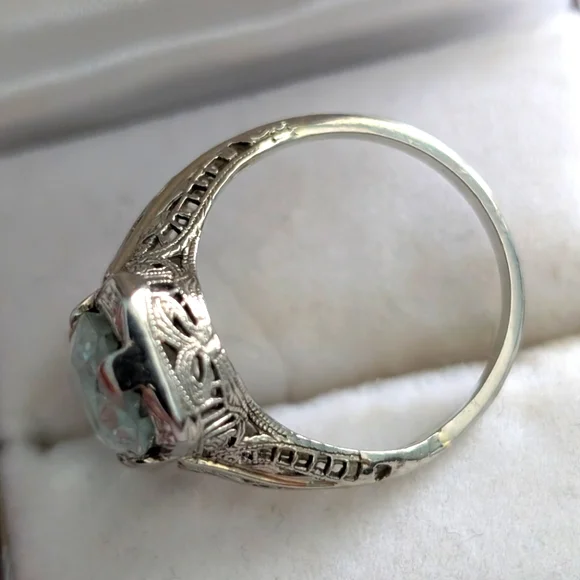 Art deco Filigree 14k White‎ Gold  Ring with Aquamarine - Picture 6 of 10